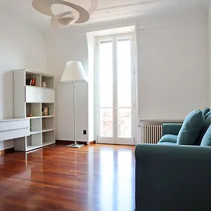 https://cittastudi-elegant-bright-house.italymilanhotels.net